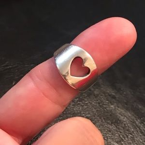 James Avery RETIRED sterling heart cutout ring